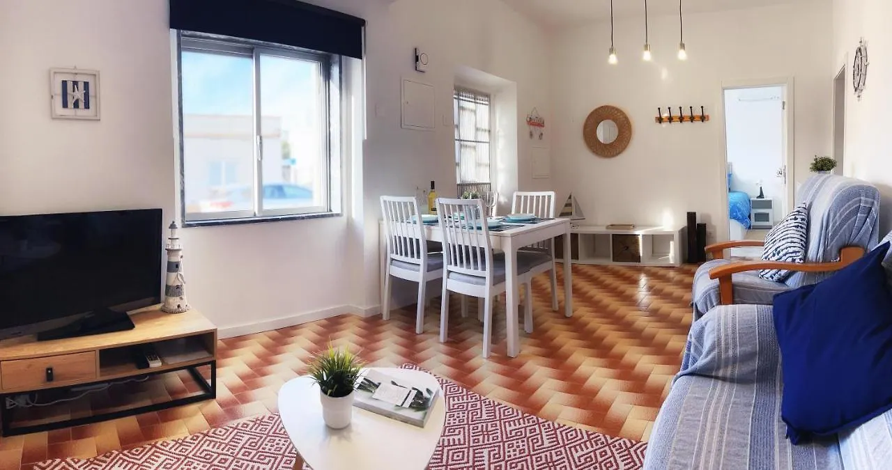 Central Olhao Home - Private Spacious Sunlit Patio 葡萄牙